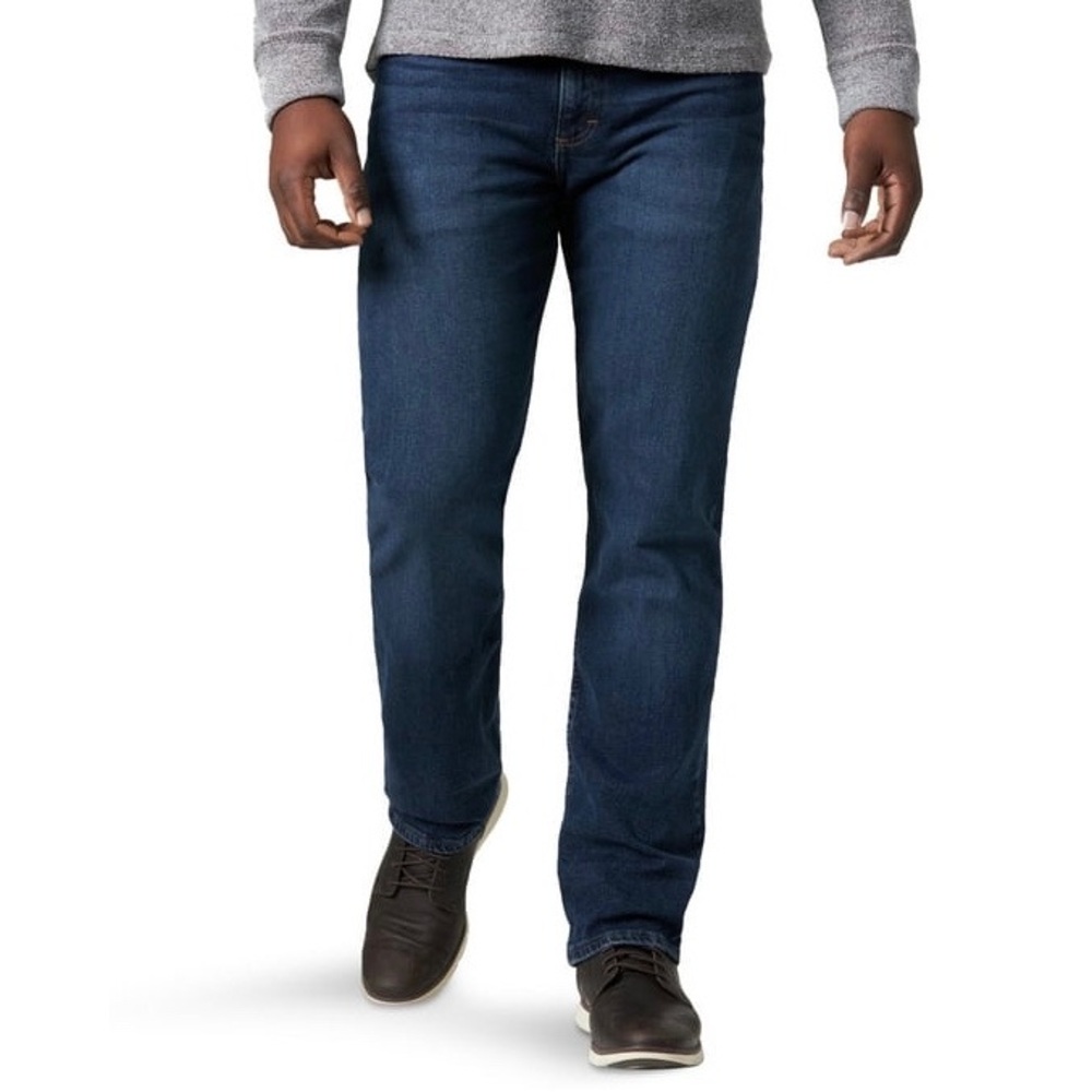 WRANGLER 5-Star Relaxed Fit Jeans. 32” X 32” NWT